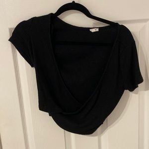 Garage Black Short Sleeve Crop Top Size L